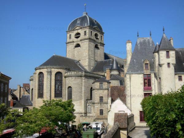 Santa Maria Villa Saint-Ouen-de-Mimbré Eksteriør billede